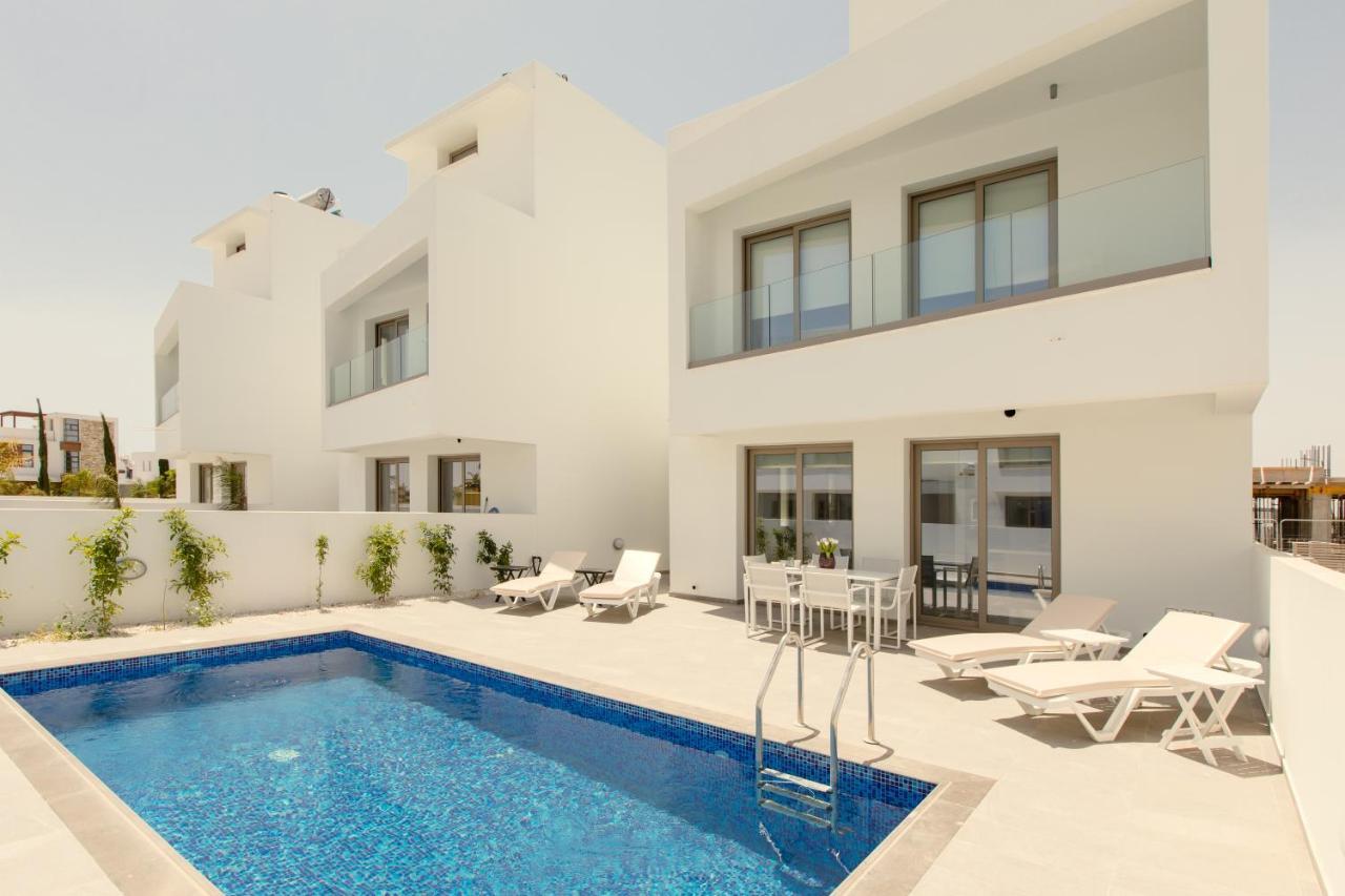 Palm Tree Villas Livadhia 외부 사진