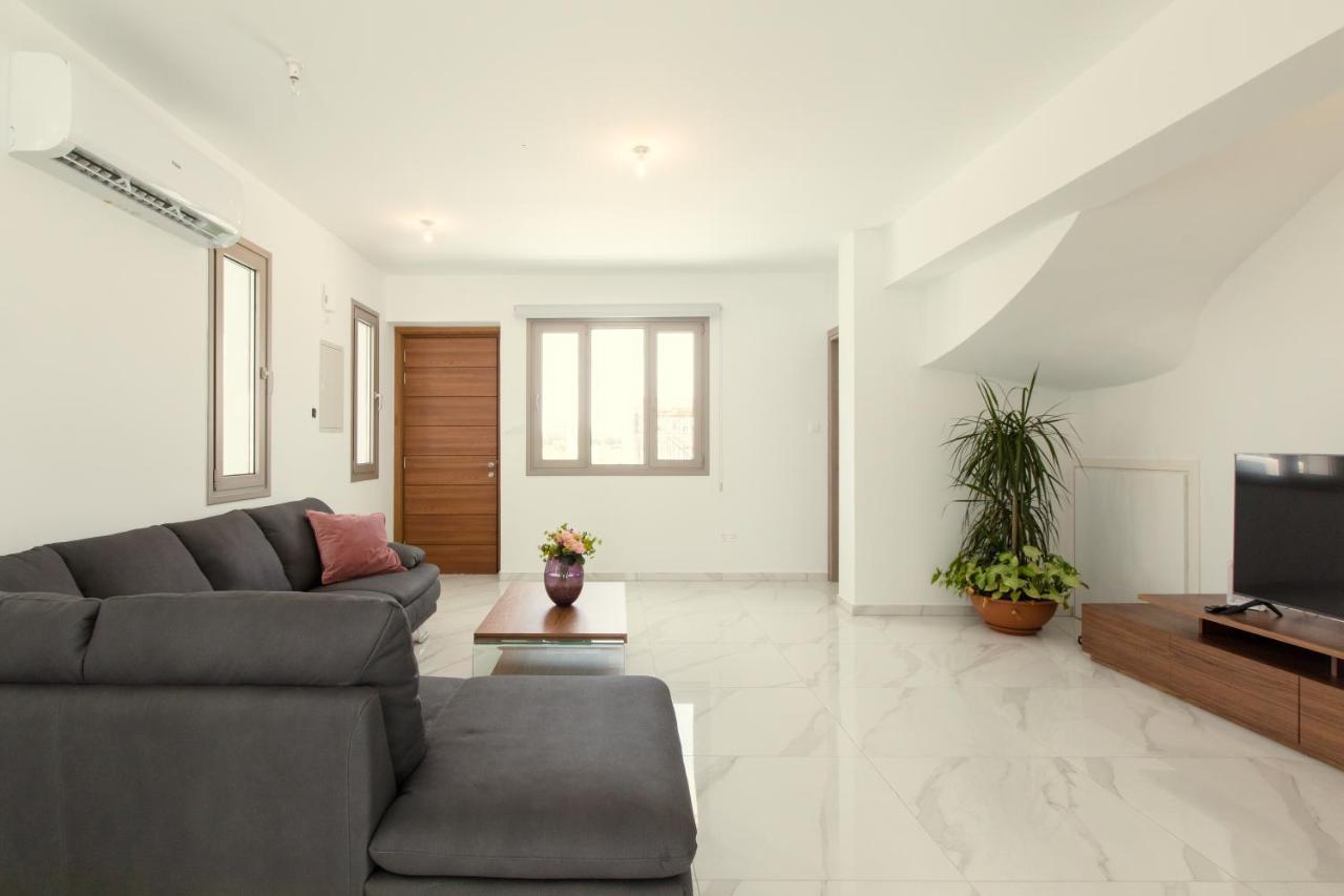 Palm Tree Villas Livadhia 외부 사진