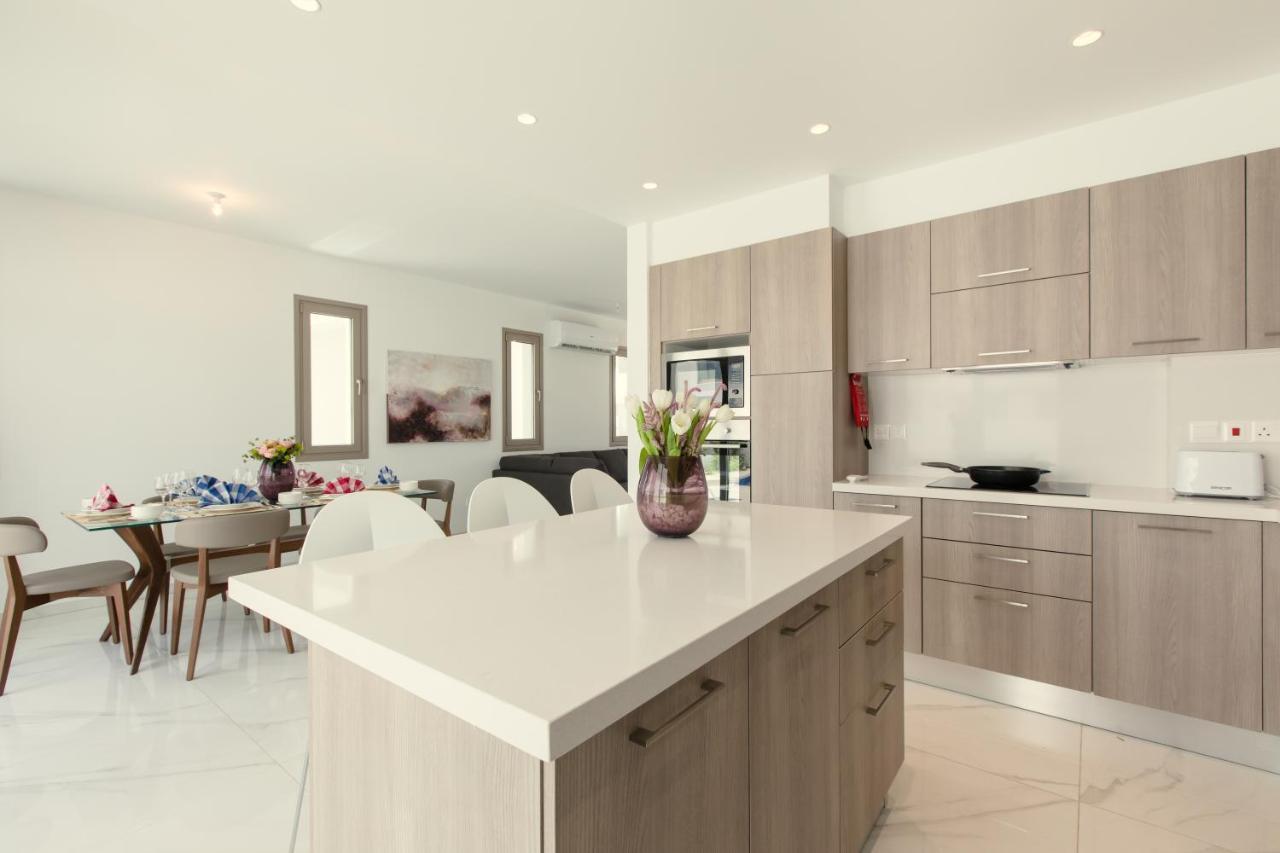 Palm Tree Villas Livadhia 외부 사진