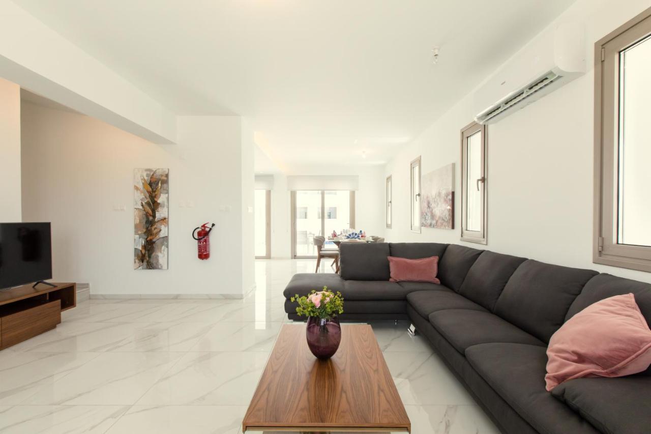 Palm Tree Villas Livadhia 외부 사진